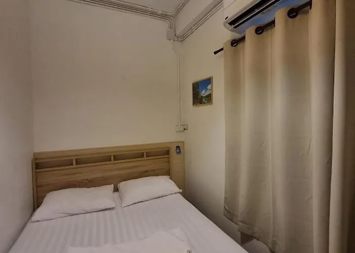 Before We Go Donmueang Hostel