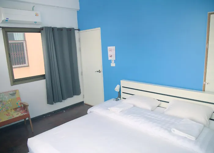 Before We Go Donmueang Hostel